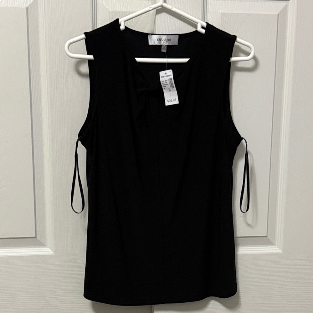 Jones Studio Black Sleeveless Top